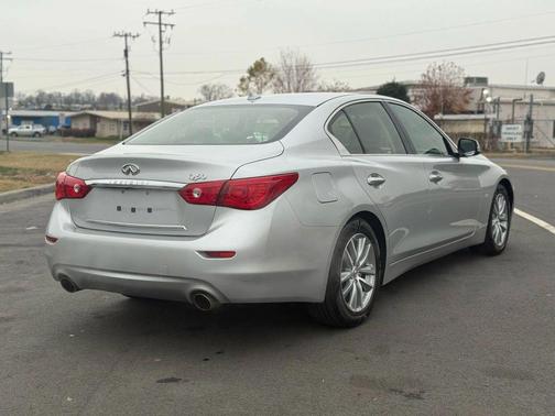 2015 INFINITI Q50 Premium