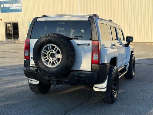 2006 Hummer H3 Base