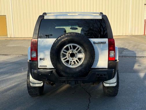 2006 Hummer H3 Base
