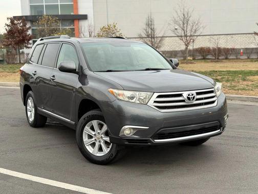 2012 Toyota Highlander SE