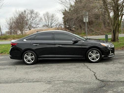 Phantom Black 2018 Hyundai SONATA Limited