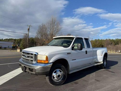 2001 Ford F-350 XLT SuperCab