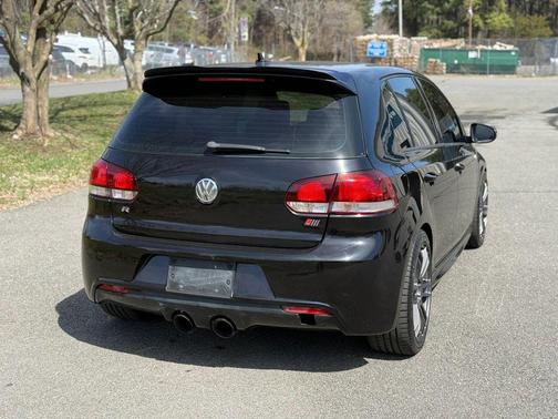 2013 Volkswagen Golf R 4-Door w/DCC & Navigation