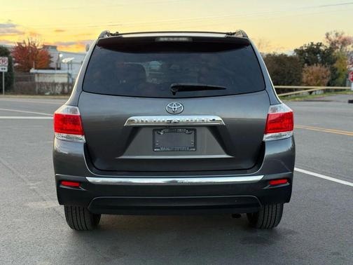 2013 Toyota Highlander Base Plus