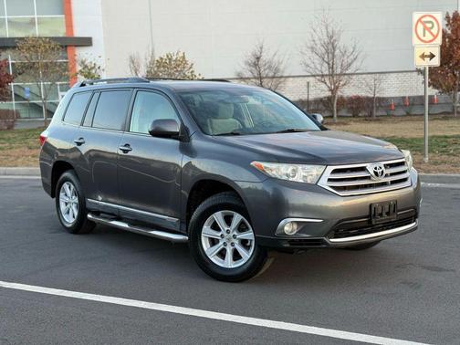 2013 Toyota Highlander Base Plus