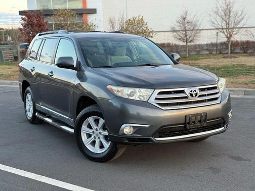 2013 Toyota Highlander Base Plus