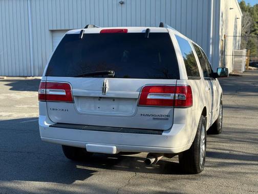 2013 Lincoln Navigator L