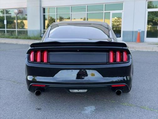 2017 Ford Mustang V6