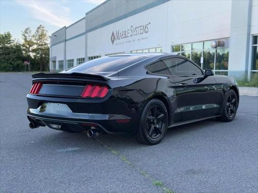 2017 Ford Mustang V6