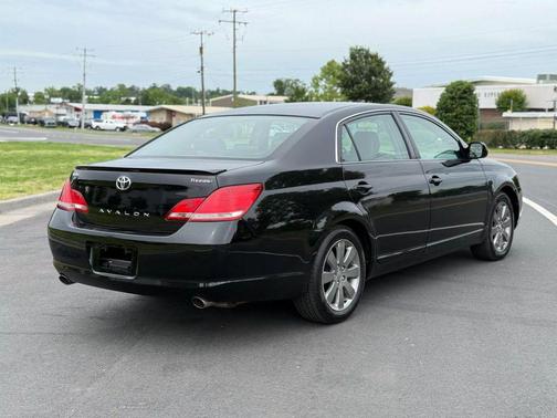 2006 Toyota Avalon XL