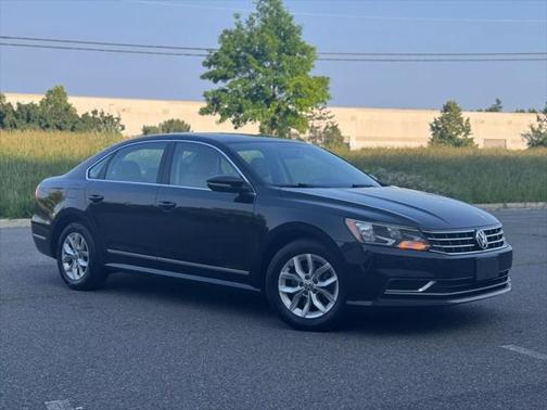 2016 Volkswagen Passat 1.8T S