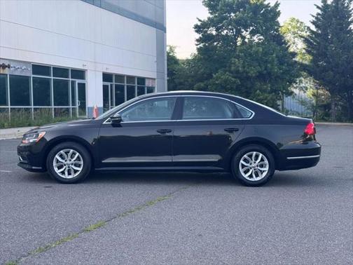 2016 Volkswagen Passat 1.8T S