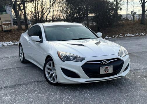 2013 Hyundai Genesis Coupe 2.0T Premium