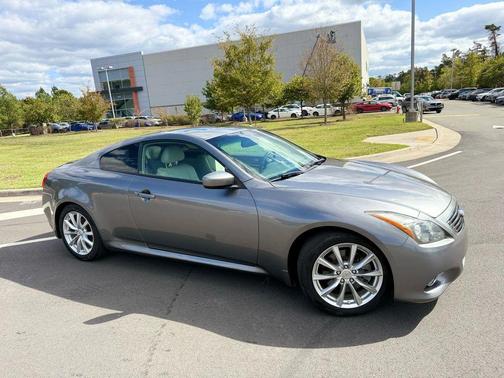 2011 INFINITI G37 Journey