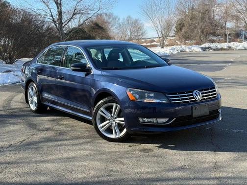2014 Volkswagen Passat 2.0L TDI DSG SE w/Sunroof
