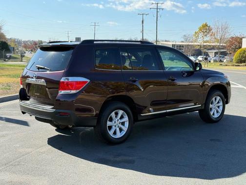2012 Toyota Highlander SE
