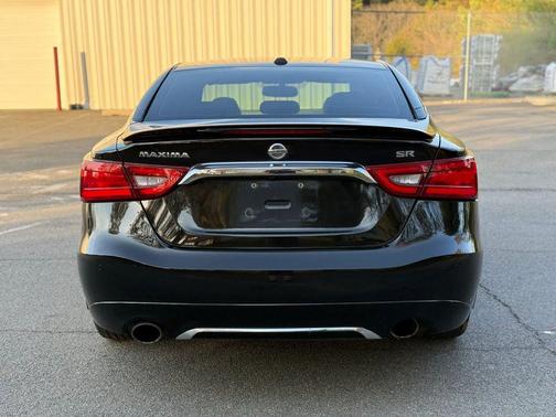 Black 2017 Nissan Maxima 3.5 SR