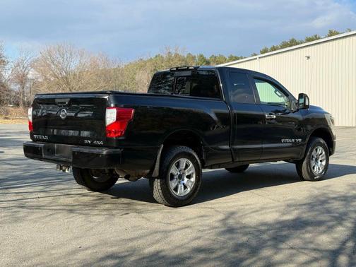 2019 Nissan Titan SV