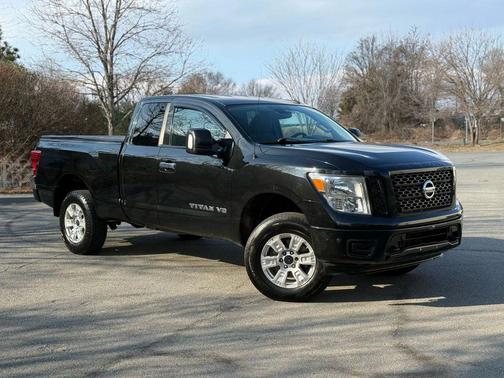 2019 Nissan Titan SV