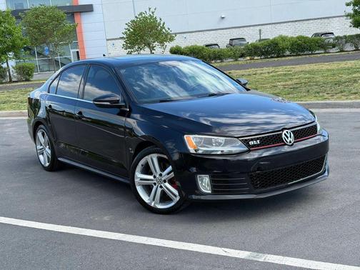 Deep Black Pearl 2015 Volkswagen Jetta Man SE