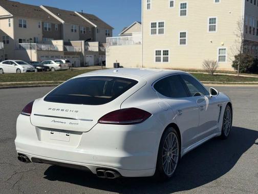 2011 Porsche Panamera Turbo S