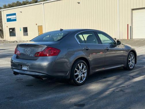2012 INFINITI G37x Base