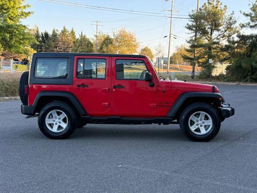 2016 Jeep Wrangler Unlimited Sport RHD