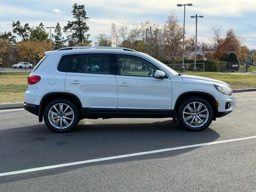 2016 Volkswagen Tiguan SE