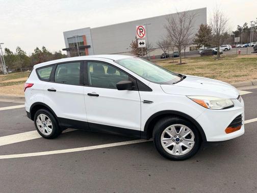 2014 Ford Escape S
