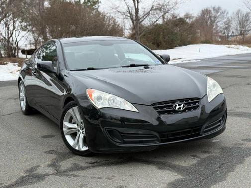 2010 Hyundai Genesis Coupe 2.0T Premium