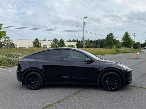 2023 Tesla Model Y Long Range Dual Motor All-Wheel Drive