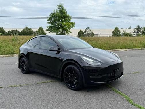 2023 Tesla Model Y Long Range Dual Motor All-Wheel Drive
