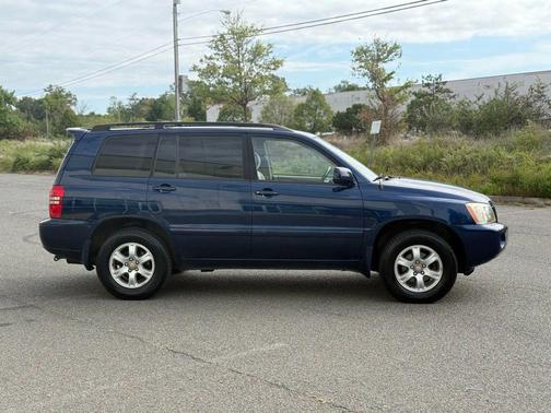 2002 Toyota Highlander Base