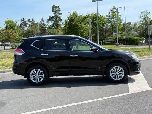 Super Black 2015 Nissan Rogue SV