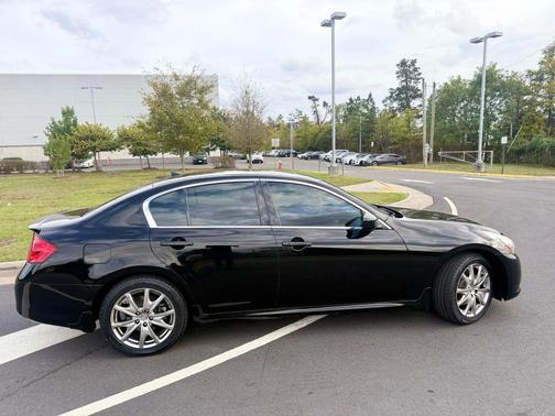 2013 INFINITI G37x Base