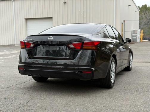 2021 Nissan Altima S FWD