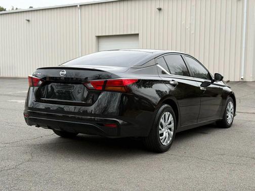 2021 Nissan Altima S FWD