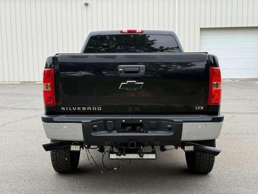 Black 2008 Chevrolet Silverado 2500 LTZ H/D Crew Cab