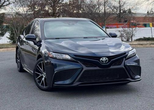2021 Toyota Camry SE