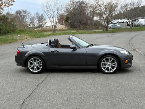 Meteor Gray 2015 Mazda MX-5 Miata Grand Touring