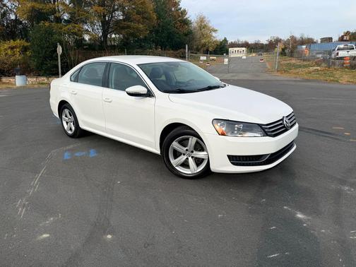 2012 Volkswagen Passat 2.5 SE