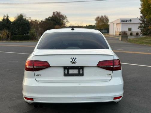 2016 Volkswagen Jetta 1.8T Sport