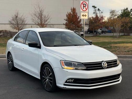 2016 Volkswagen Jetta 1.8T Sport