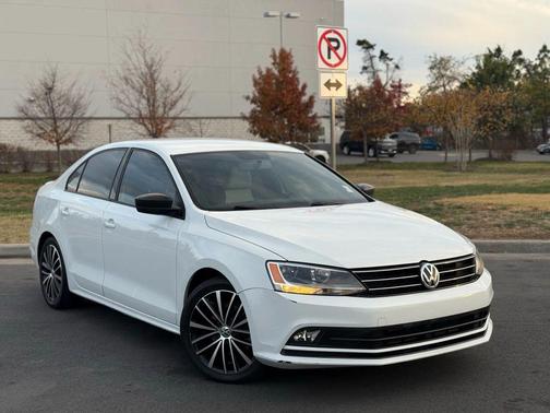 2016 Volkswagen Jetta 1.8T Sport