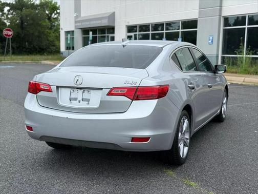 2014 Acura ILX 2.0L w/Premium Package