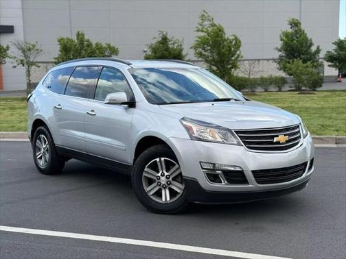 2017 Chevrolet Traverse 2LT