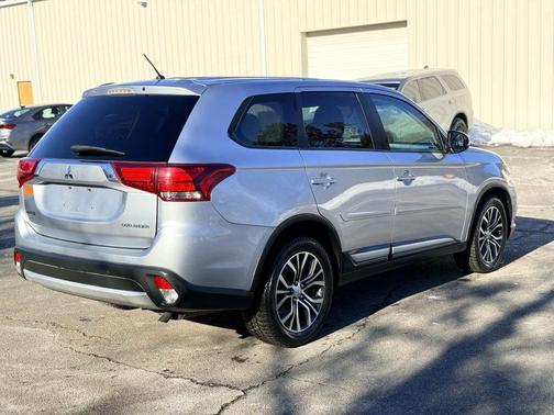 2016 Mitsubishi Outlander SEL