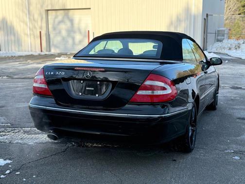 2005 Mercedes-Benz CLK-Class 320 Cabriolet