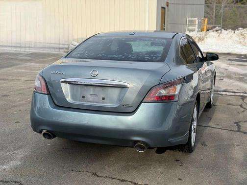 2012 Nissan Maxima SV