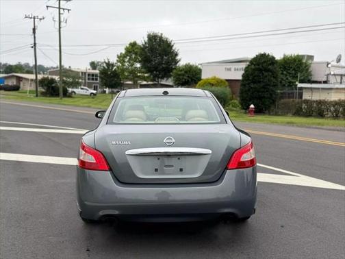 2010 Nissan Maxima SV